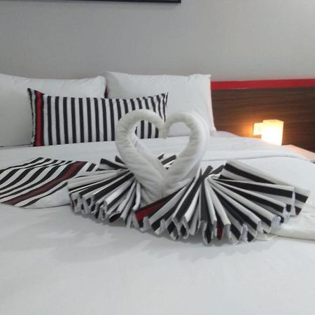 Hi Hotel Senen 雅加达 外观 照片