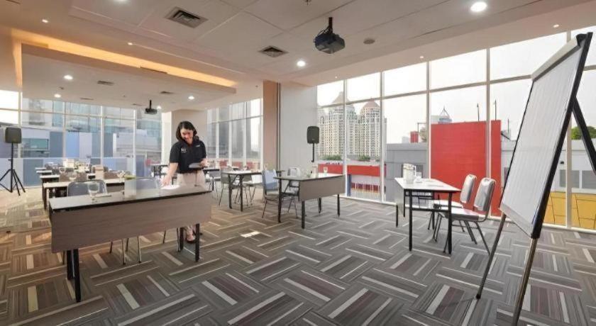 Hi Hotel Senen 雅加达 外观 照片